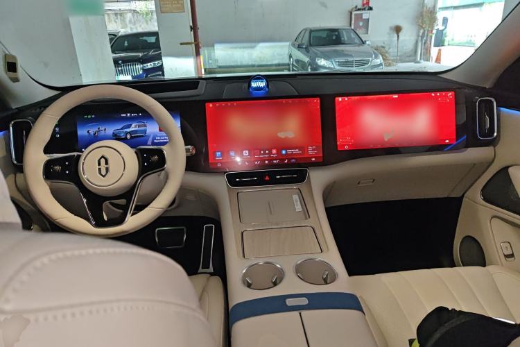 Used Hima AITO M8 2025 Model, Pure Electric Max+ Six-Seat Long-Range Version
