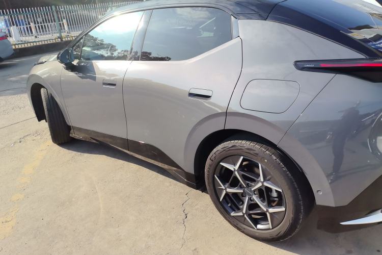 Used Lynk & Co Z20 2025 530 km Range Rear-Wheel Drive Max
