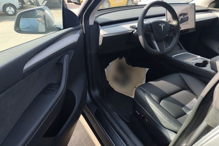 Used Tesla Model Y 2024 Rear-Wheel-Drive Version