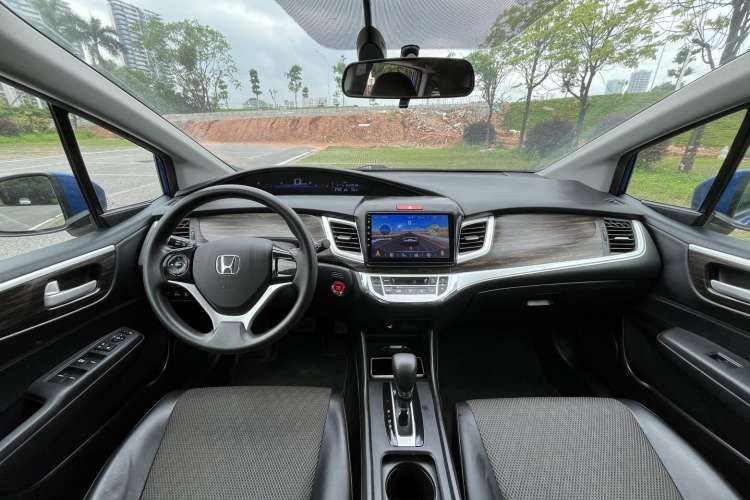 Used Honda Jade 2017 1.8L automatic Comfort version 5 seats