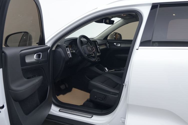 Used Volvo XC40 2022 T4 Four-Wheel Drive Smart & Luxurious Edition