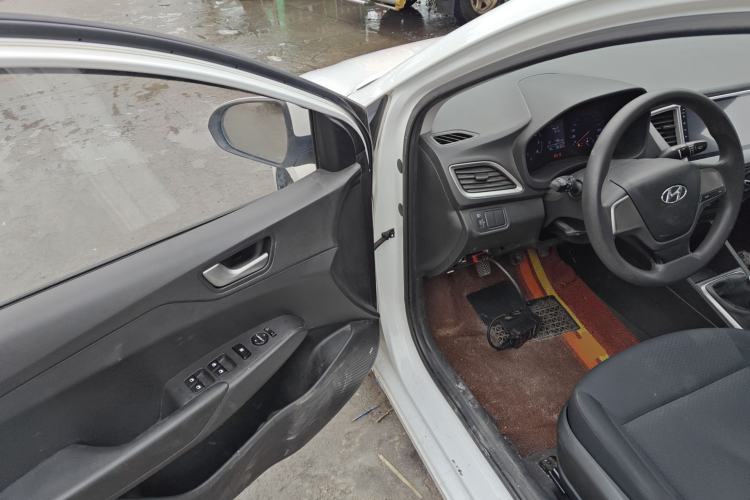 Used Hyundai Verna (new generation) 2016 1.4L Manual Cool Edition GLS