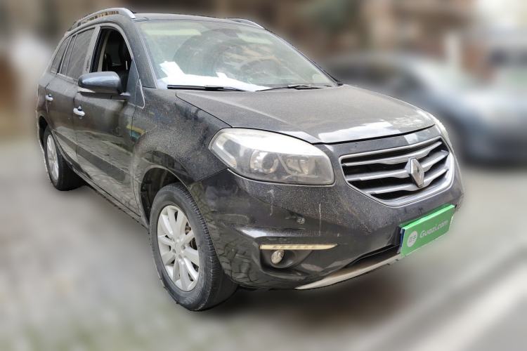 Used Renault Koleos 2013 2.5L 4x4 Comfort Edition with Navigation
