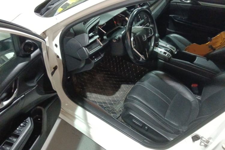 Used Honda Civic 2016 220TURBO CVT Prestige Edition Driver Seat