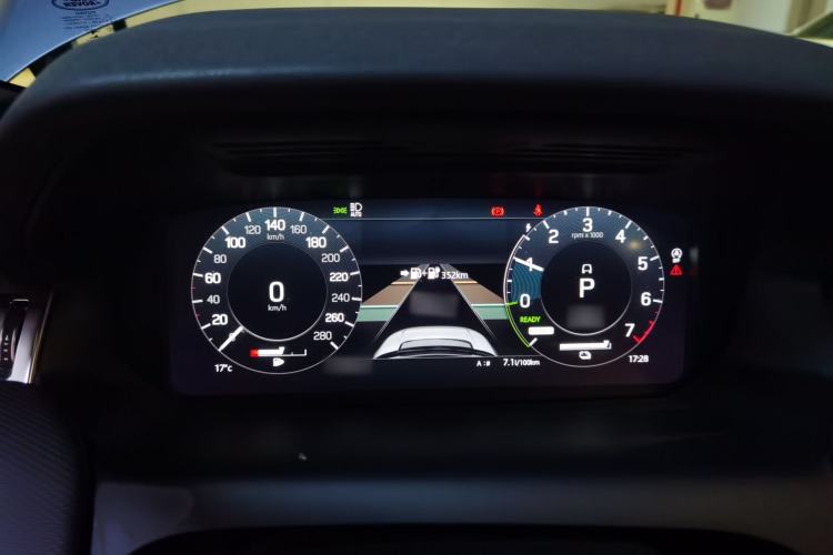 Used Land Rover Discovery Sport New Energy 2022 Facelifted P300e Plug-in Hybrid Electric Version
