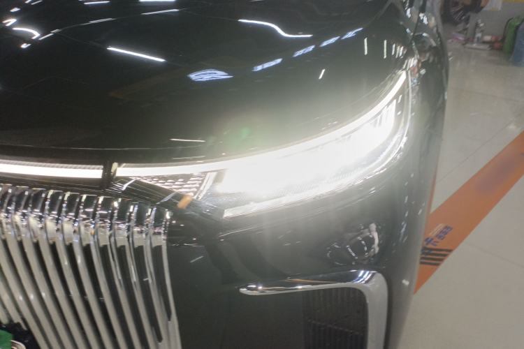 Used VOYAH Dream 2025 PHEV Four-Wheel-Drive Flagship Kunpeng Edition Left Front Headlight