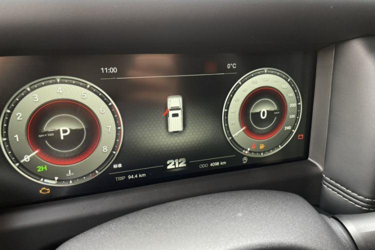 Used 212 T01 2024 2.0T Mechanic
