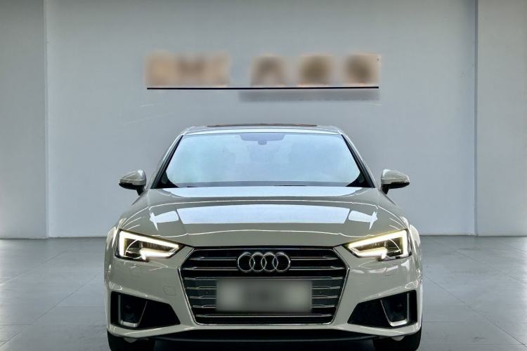 Used Audi A4L 2019 40 TFSI Fashion Edition China VI Emission Standard
