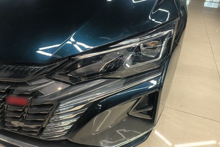 Used Dongfeng Aeolus Yixuan MAX 2021 1.5T Ultra-Stylish Trendsetter Edition