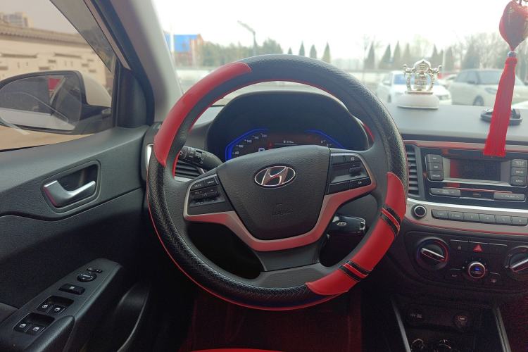 Used Hyundai Verna (new generation) 2020 1.4L Manual GLS Cool Edition