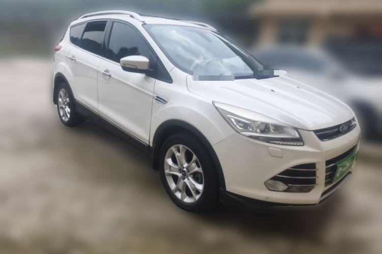 Used Ford Kuga 2015 2.0L GTDi Four-Wheel-Drive Sport Model
