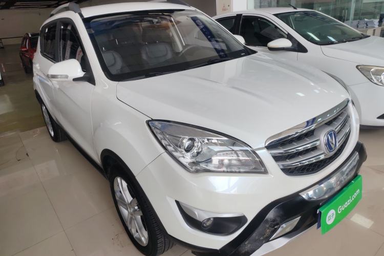 Used CHANGAN CS35 2016 1.6L Automatic Luxury Model China IV Standard Exterior 1