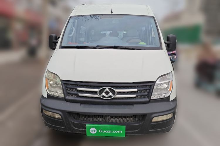 Used SAIC MAXUS Xintu V80 2019 2.5T Classic Version 6-Speed Manual – Aoyuntong Modified Long Wheelbase Mid-Height 7-Seater