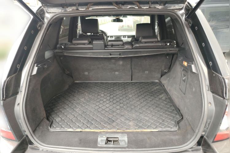 Used Land Rover Range Sport 2011 3.0 TDV6 Diesel Version
