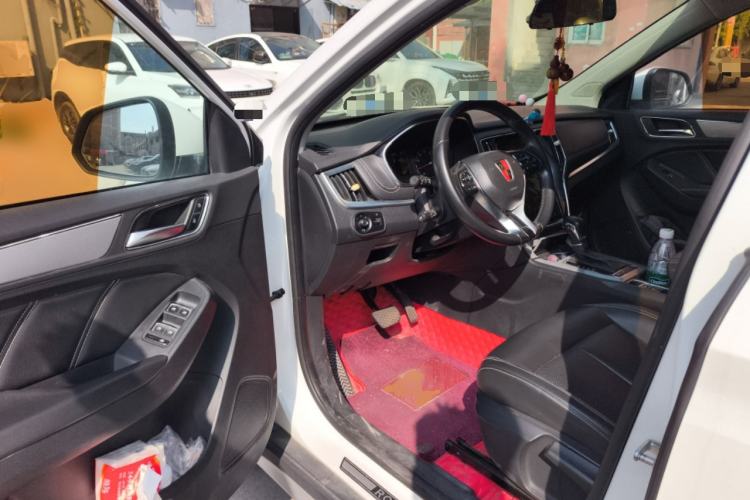 Used Roewe RX5 2018 20T Two-Wheel Drive Automatic Internet Smart Edition
