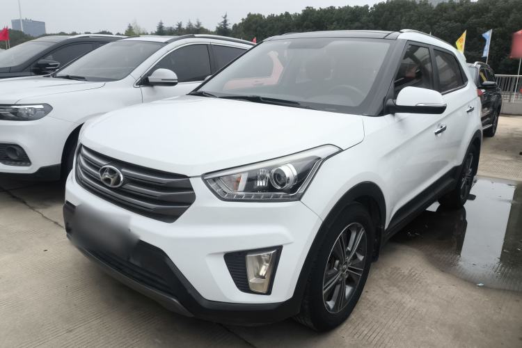 Used Hyundai ix25 2015 1.6L Automatic Two-Wheel-Drive Deluxe DLX Model