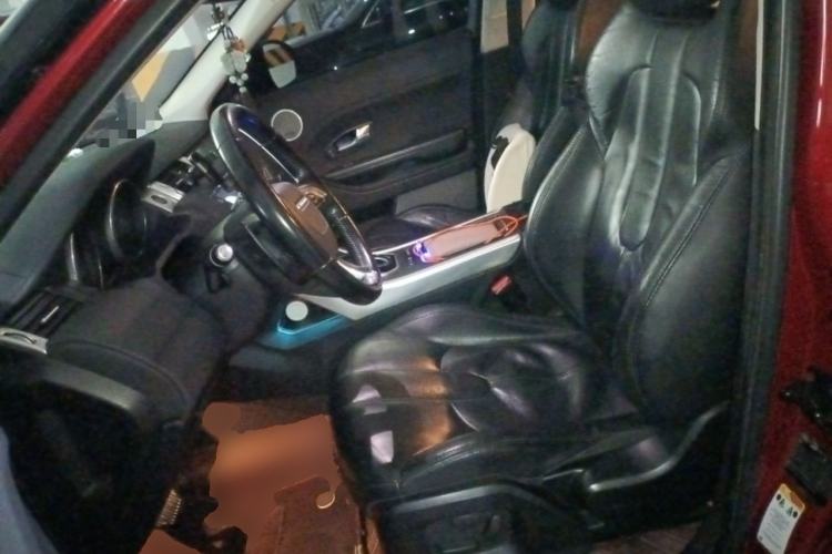 Used Land Rover Range Evoque 2014 2.0T 5-Door Luxury Edition Left Front Seat