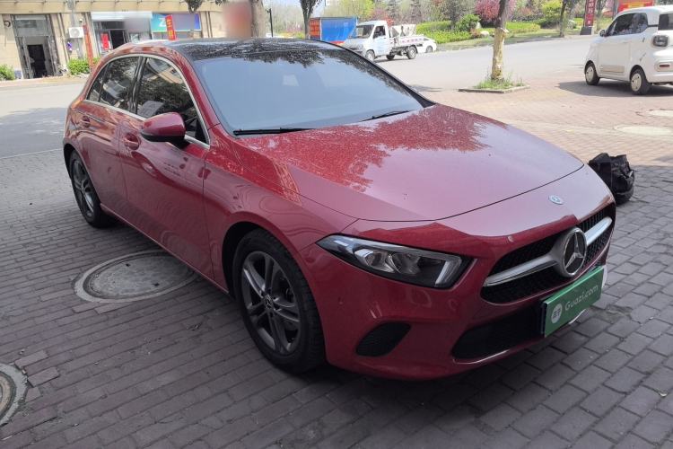 Used Mercedes-Benz A-Class 2019 A 200 Dynamic Edition Front Right 45 Deg