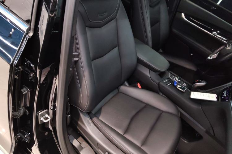 Used Cadillac XT6 2022 2.0T 7-Seater Two-Wheel Drive Luxury Version