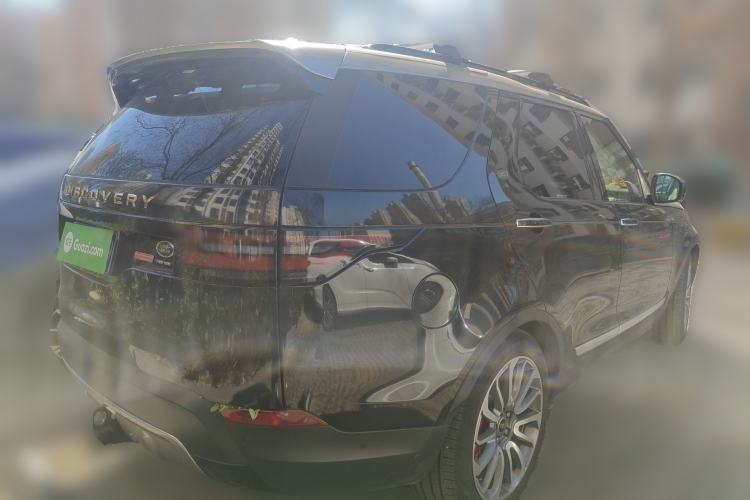 Used Land Rover Discovery 2017 3.0 SC V6 HSE LUXURY Rear Right 45 Deg