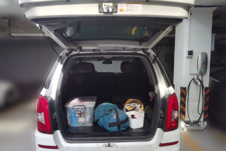 Used SsangYong Rexton W 2014 2.0T Four-Wheel Drive Luxury Navigation Version with 5 Seats
