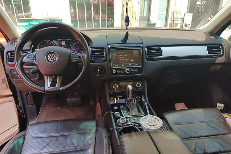 Used Volkswagen Touareg 2018 3.0 TSI Glory Collection Edition
