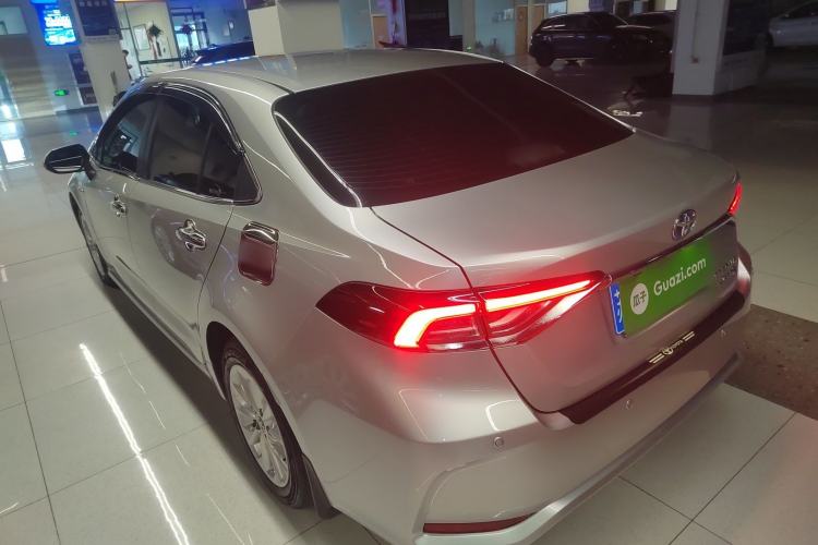 Used Toyota Corolla 2021 Dual-Motor 1.8L E-CVT Elite Edition
