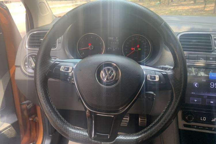 Used Volkswagen Polo 2014 1.6L Cross Polo Automatic
