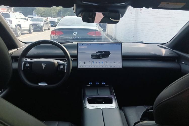 Used Deepal L07 2025 530 Ultra DeepBlue Intelligent Driving AD PRO Pure-Electric Version
