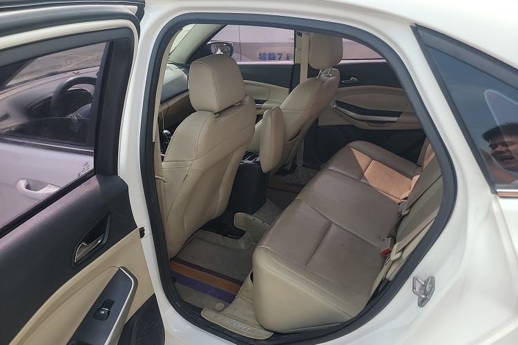 Used Ford Escort 2015 1.5L Manual Fashion Edition
