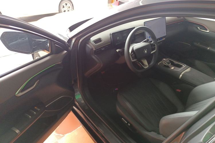 Used Changan Eado 2026 Model, Fourth Generation, 1.5T 500Bar Smart Enjoyment Edition
