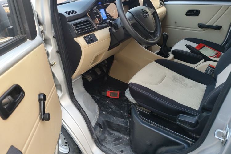 Used Kuayue Kuayue Xing V3 2023 1.5L Gasoline Comfort Model 7-Seater Passenger Vehicle
