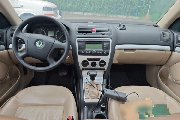Used Skoda Octavia 2009 2.0L Automatic Elegance Version
