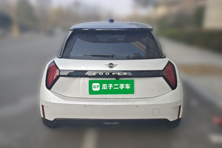 Used MINI Electric COOPER 2026 Model, 466km COOPER E Classic Style
