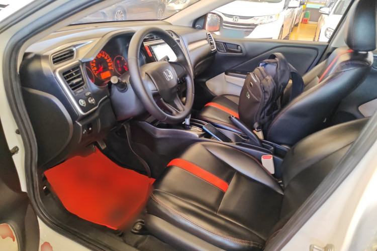 Used Honda Greiz 2016 1.5L CVT Classic Edition Left Front Seat