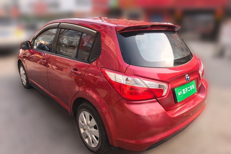 Used Venucia R50 2013 1.6L Automatic Fashion Edition