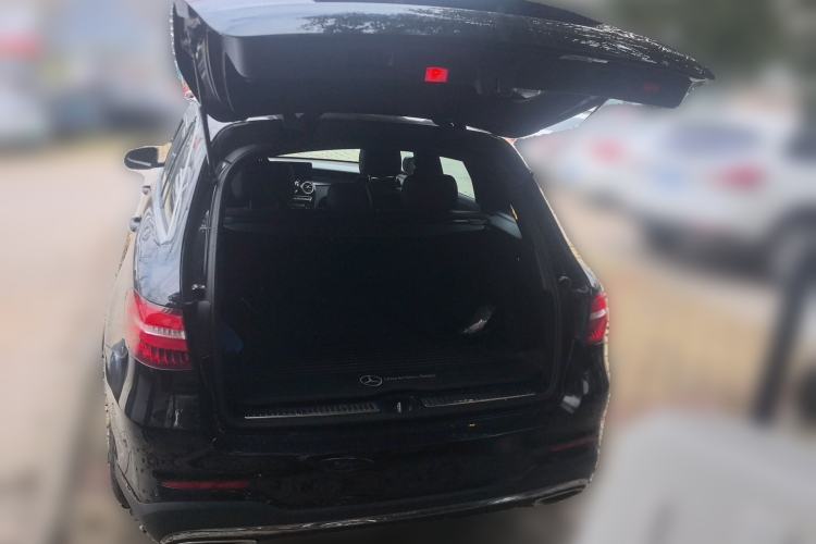 Used Mercedes-Benz GLC 2017 GLC 260 4MATIC Luxury Model
