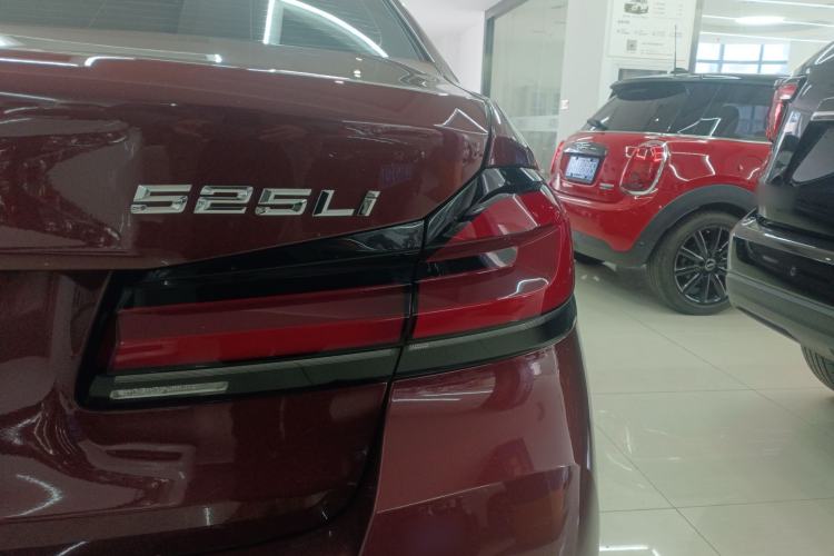 Used BMW 5 Series 2021 525Li M Sport Package