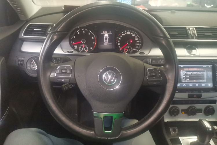 Used Volkswagen Magotan 2015 1.8TSI Advanced Model Steering Wheel
