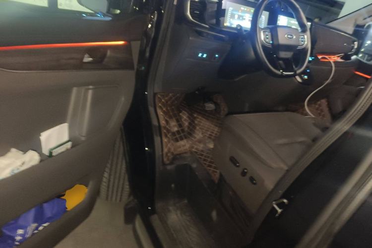 Used Ford Tourneo Custom 2023 2.0T Automatic Prestige Edition