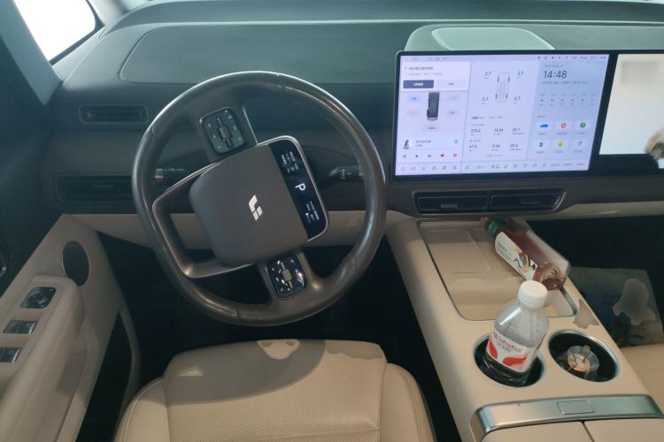 Used Li Auto MEGA 2024 Ultra Model
