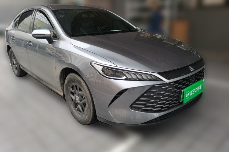 Used BYD Qin PLUS 2025 DM-i Smart Drive 55KM Leading Model Front Right 45 Deg