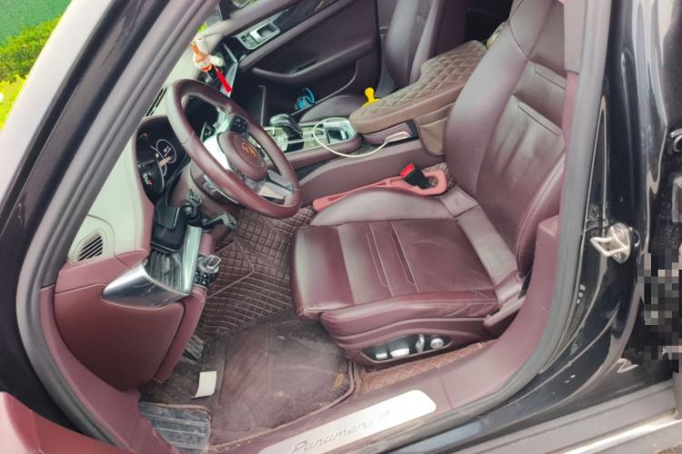 Used Porsche Panamera 2017 Panamera 4 Executive Long Wheelbase 3.0T Left Front Seat