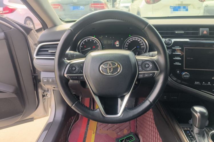 Used Toyota Camry 2018 2.5G Luxury Edition Steering Wheel