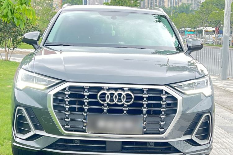 Used Audi Q3 2019 40 TFSI Fashion Dynamic Model