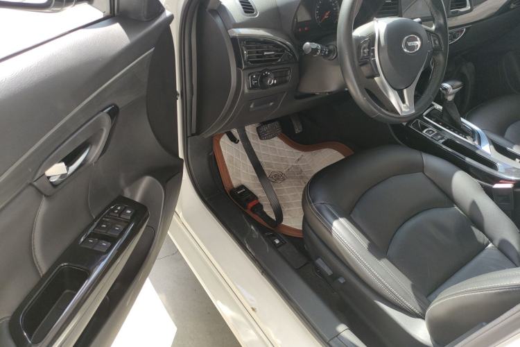 Used GAC Trumpchi GA6 2016 235T DCT Elite Edition Interior 3