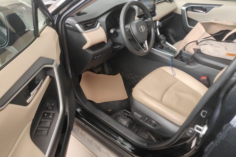 Used Toyota RAV4 2020 2.0L CVT Two-Wheel Drive Fashion Edition
