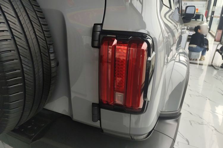 Used Tank 300 2021 City Edition 2.0T—Truly Stylish Right Rear Taillight