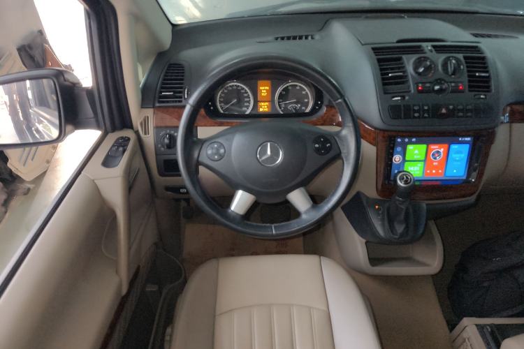 Used Mercedes-Benz Viano 2013 3.0L Hospitality Edition