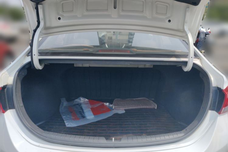 Used Hyundai Verna (new generation) 2016 1.4L Manual Cool Edition GLS Trunk